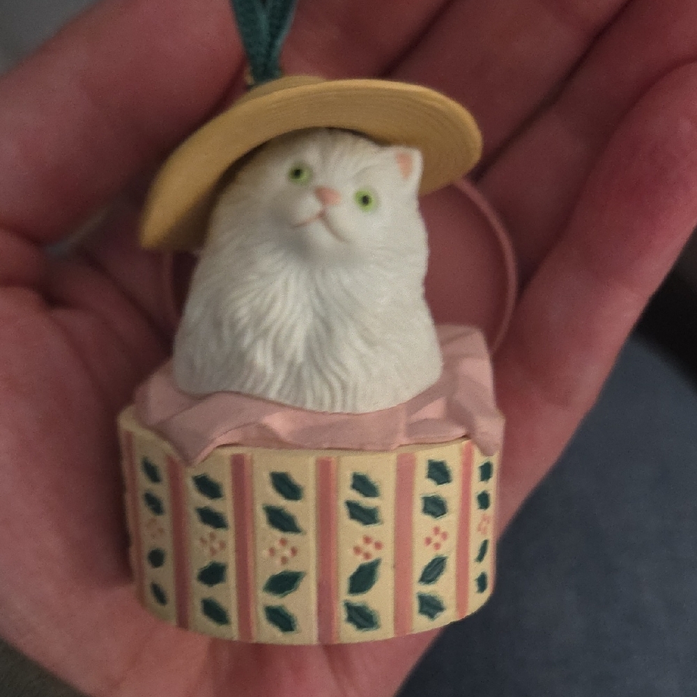 Avon Christmas Dress Up Ornament Hat Box